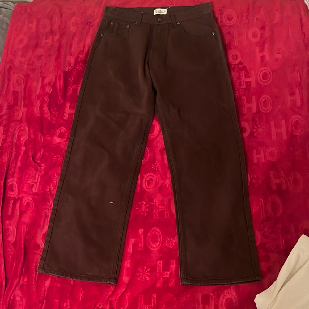 Members Property Men’s jeans. Great condition. Worn once.